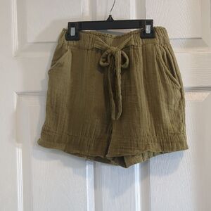 SO High Waist Olive Shorts size Small